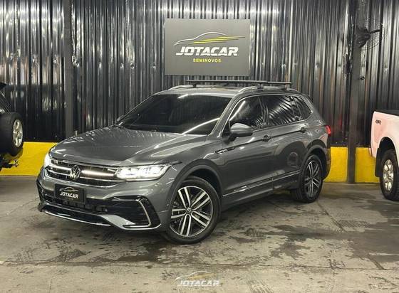 VOLKSWAGEN TIGUAN 2.0 300 TSI GASOLINA ALLSPACE R-LINE AUTOMÁTICO